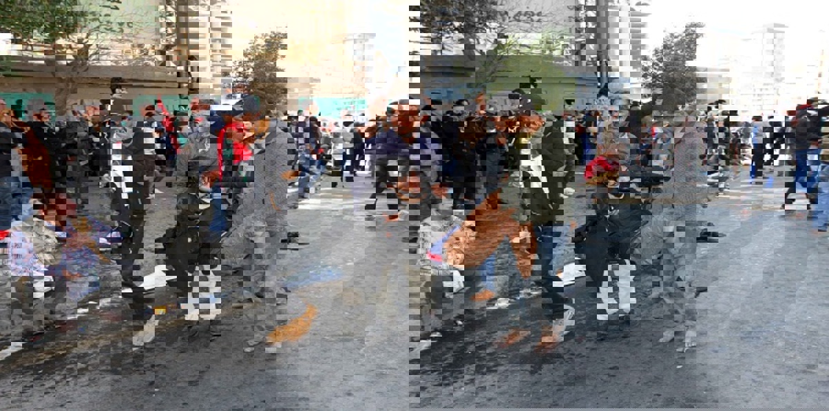 بالصور.. احتجاجات بغداد "الدامية" علامة على تجدد صراع الشيعة على السلطة‎