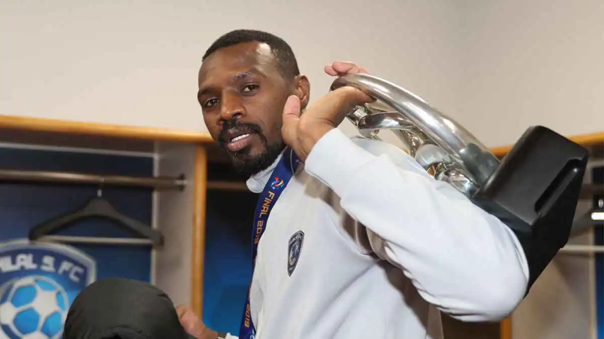 أول تعليق من سعود كريري بعد اتهامه بالتفاوض مع لاعبي الاتحاد