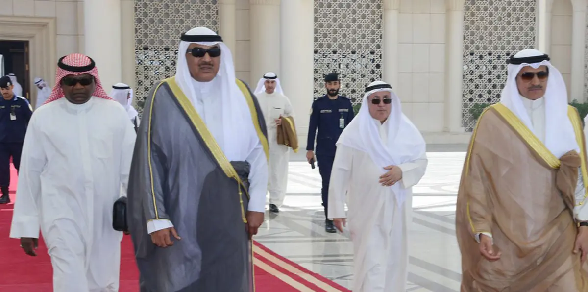 ضمن مساعٍ لحل أزمة قطر.. مبعوث أمير الكويت يتوجه إلى السعودية ومصر
