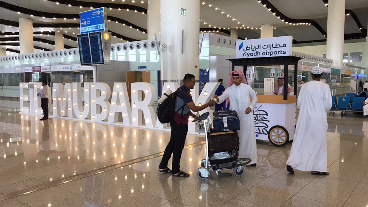 السعودية تعلق السفر إلى 9 دول بينها الإمارات ومصر والبحرين بسبب كورونا