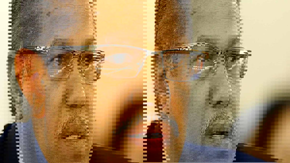 "مغازلة للحوثي".. انتقادات واسعة لدعوة بن دغر وجباري لـ"تحالف وطني" يتجاهل "الشرعية"