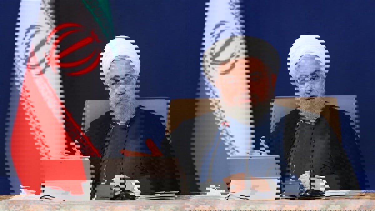 روحاني يدعو الإيرانيين للاستثمار في البورصة