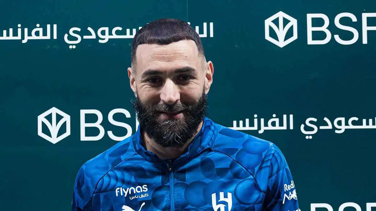 كوب اللبن و3 تمرات.. لماذا يتألق كريم بنزيما في رمضان؟