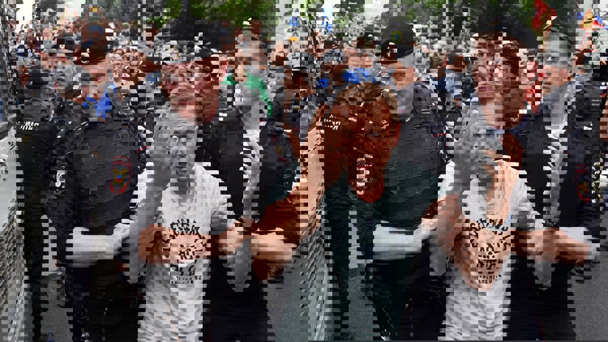 روسيا تلاحق نافالي وتطالب بالمشاركة في التحقيق معه في ألمانيا