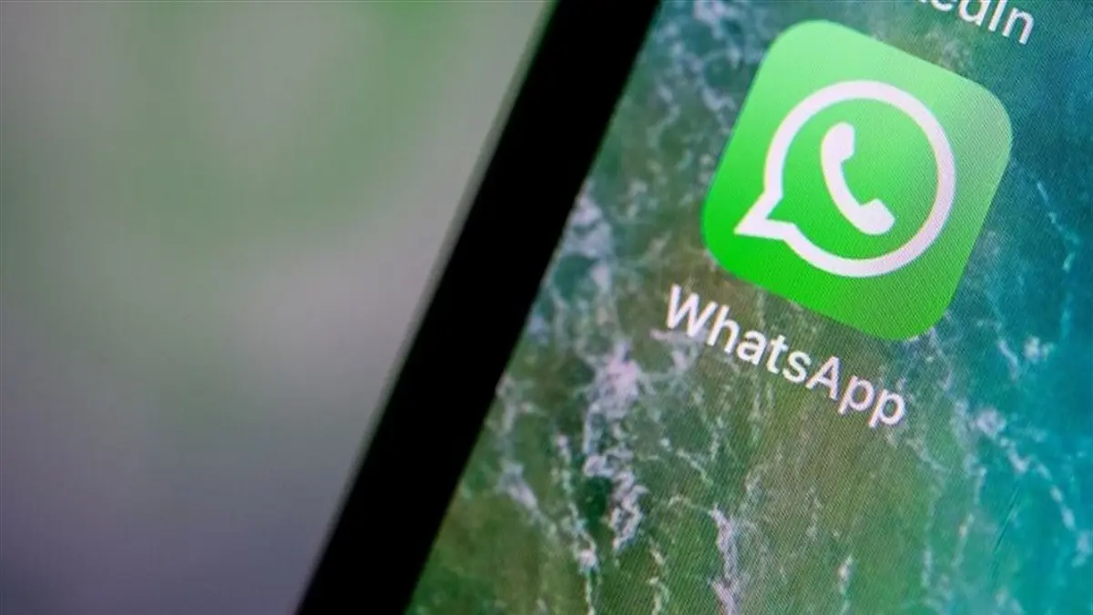 واتساب تقيد إعادة توجيه الرسائل لإبطاء انتشار معلومات مزيفة حول كورونا