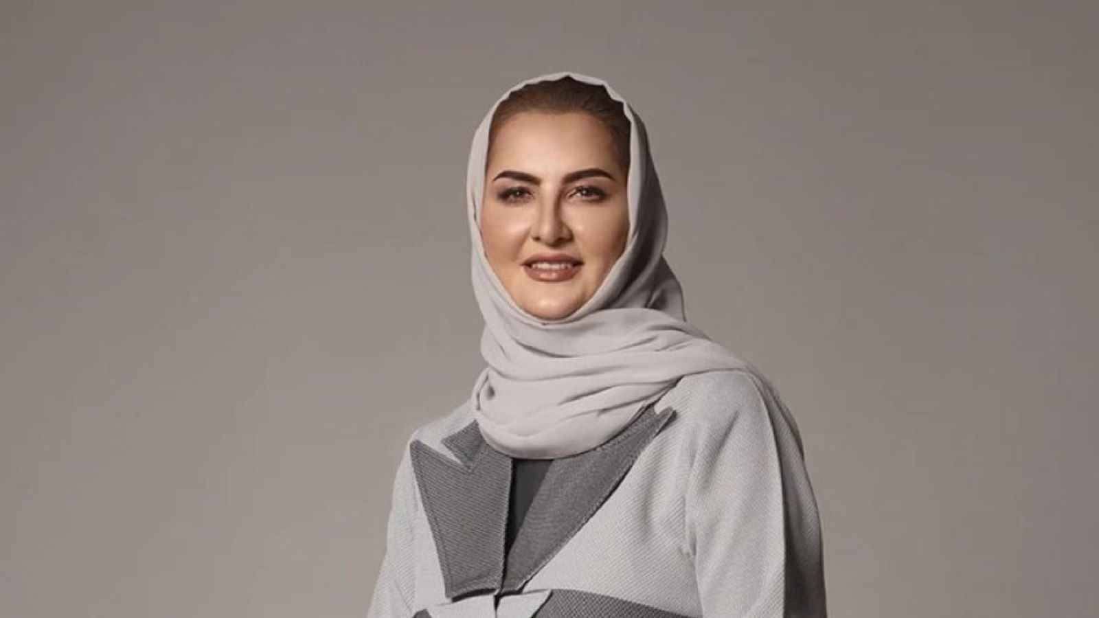 السعودية خلود المانع تحصد جائزة عالمية جديدة (صور)