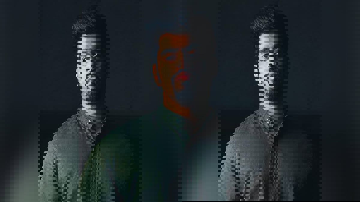 الفنان السعودي محمد الشعيبي يلاحق قانونيا "المسيئين" له ولابنته نور