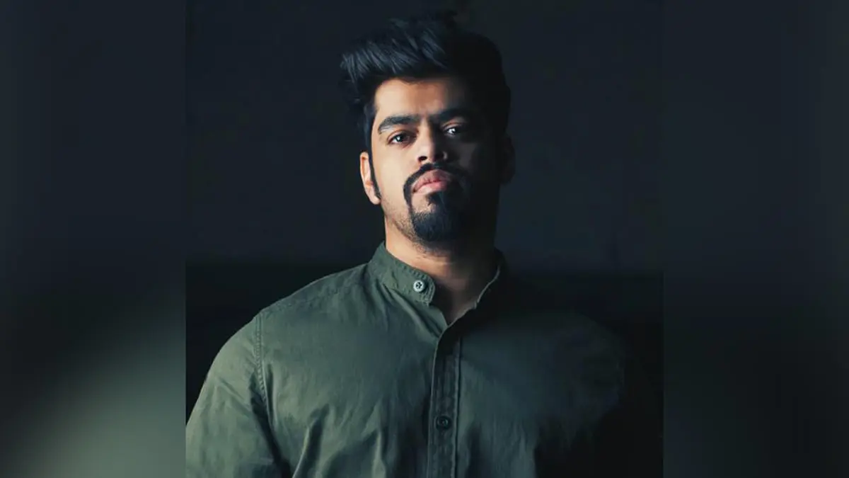 الفنان السعودي محمد الشعيبي يلاحق قانونيا "المسيئين" له ولابنته نور