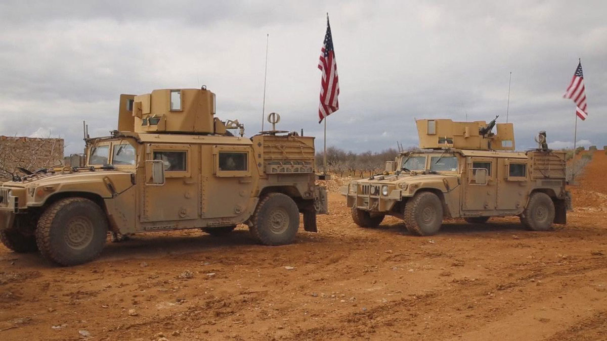 فصيل سوري معارض: القوات الأمريكية ما زالت في قاعدة "التنف" الاستراتيجية