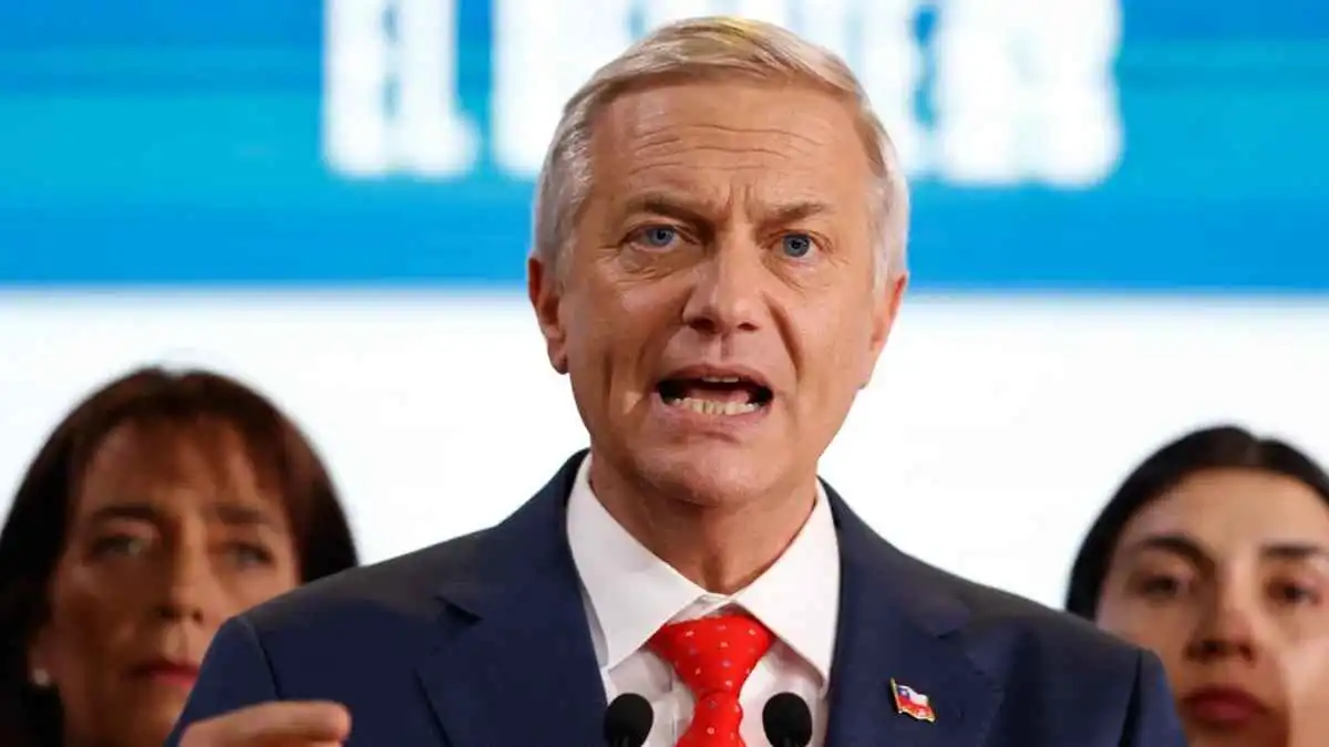 بعد أن شبهه بـ"هتلر".. رئيس تشيلي المنتخب يعلن دعمه لإنهاء الدكتاتورية بفنزويلا