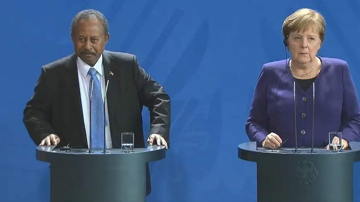 حمدوك لميركل: ما حصل في السودان يشبه هدم جدار برلين