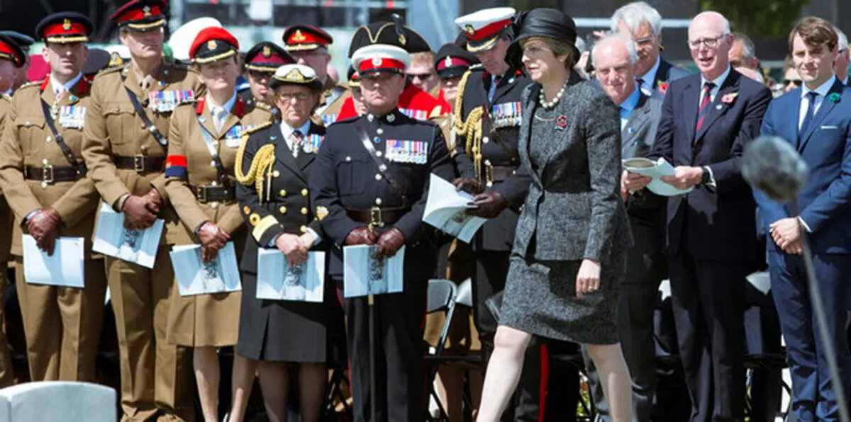 ماي تترقب فوز ميركل في الانتخابات الألمانية لدعمها في "البريكست"