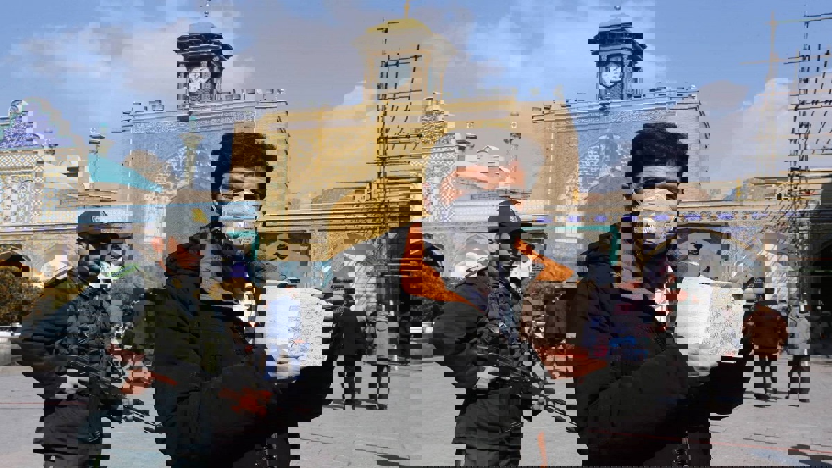 مسؤول يلمح لإصابة نصف مليون إيراني بكورونا