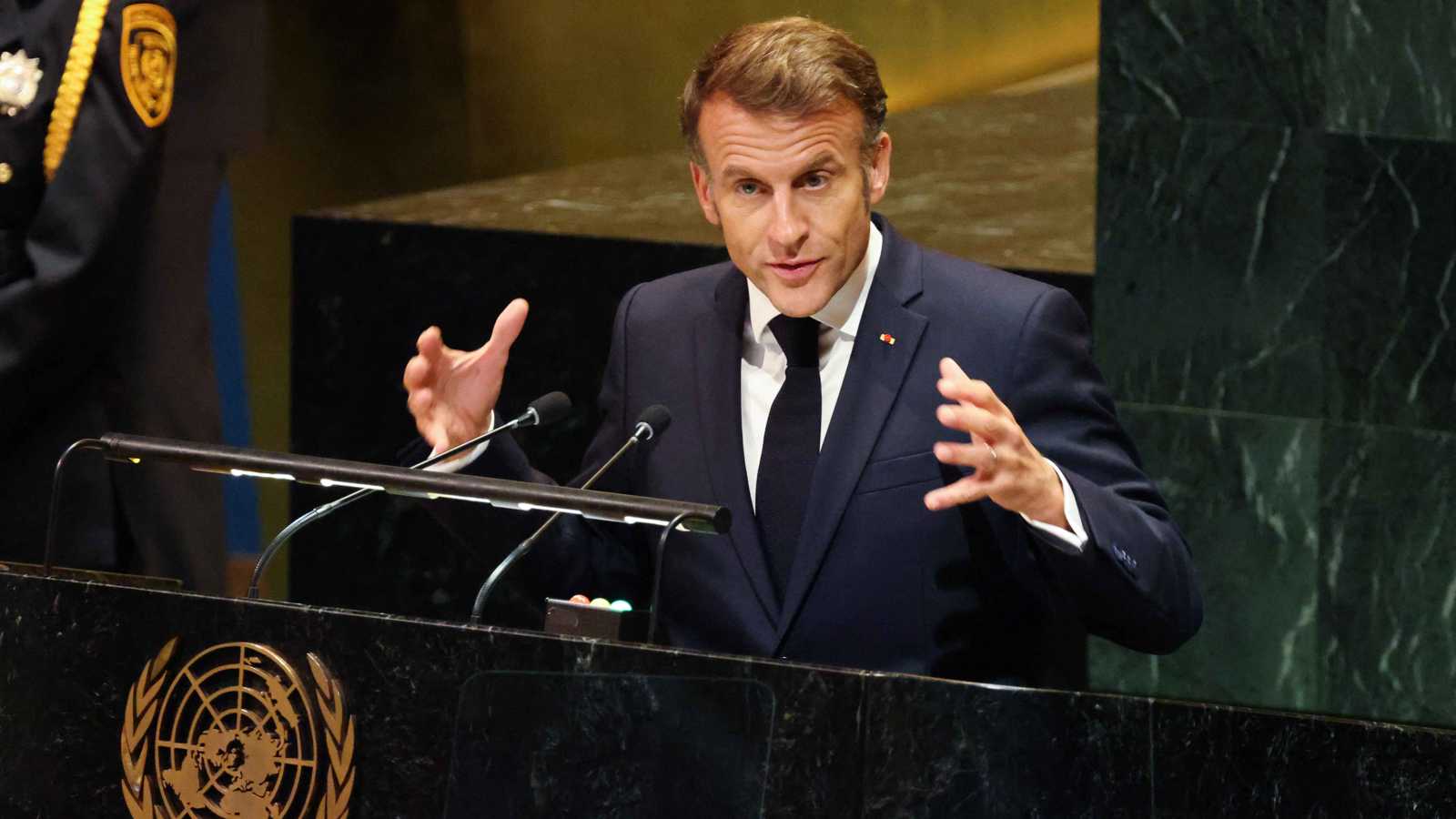 ماكرون: الاتفاق مع إيران ممكن لكن "لم يتبق سوى ساعات"