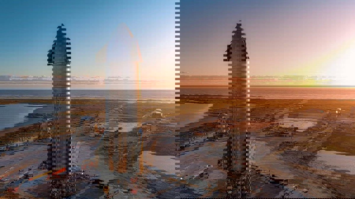 بعد سلسلة تجارب فاشلة.. صاروخ "ستارشيب" من "سبايس إكس" ينجح في الهبوط