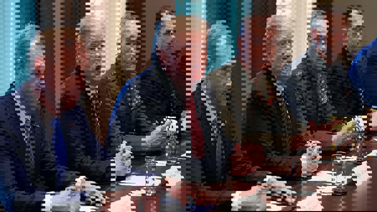 صحف عالمية: خطة أمريكية مسربة لضرب إيران .. والغلاء يهجر الإيرانيين من مدنهم