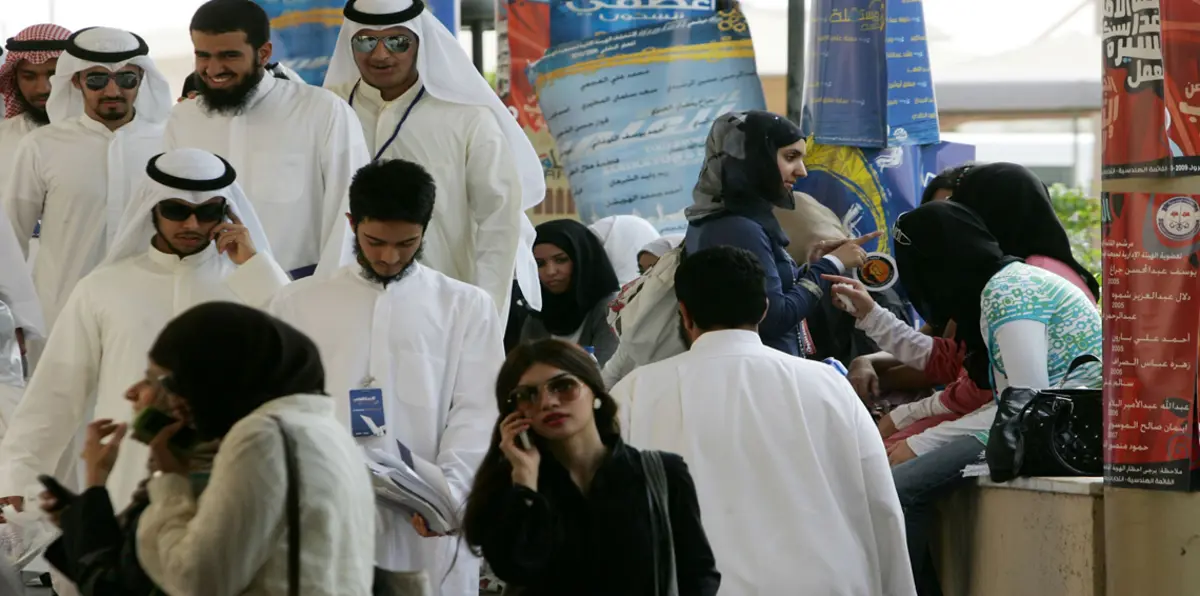 من يقف وراء ملف "الشهادات المزورة" في الكويت؟