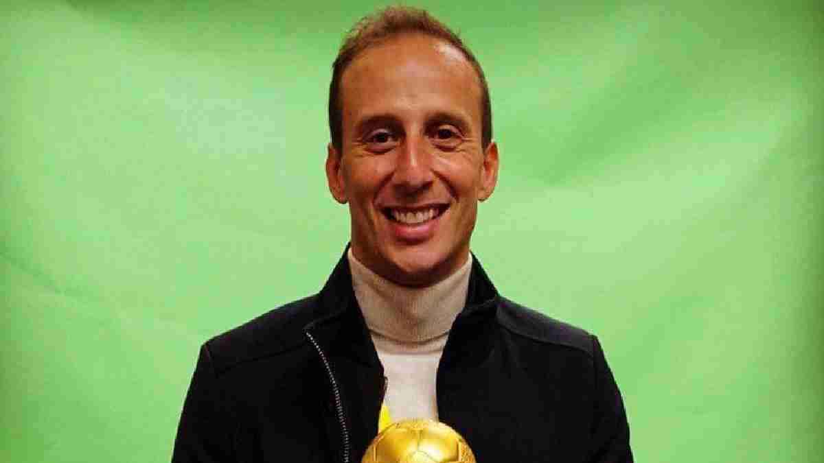 شبانة يشن هجوما على أمير توفيق ويؤكد "طرده"