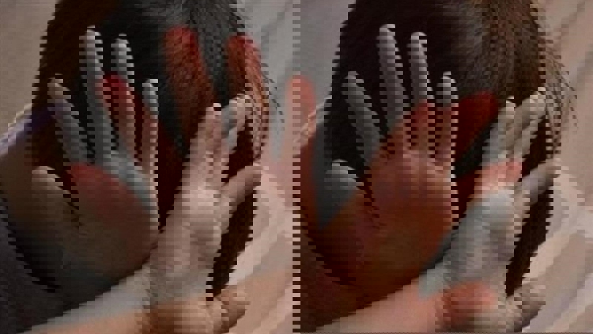 مصر.. حبس إمام مسجد بتهمة اغتصاب طفل تحت تهديد السلاح