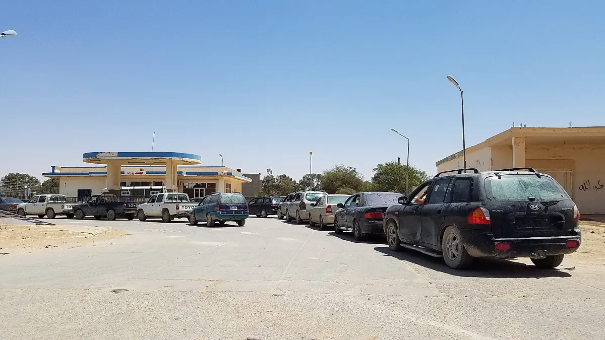 مطالب بالتحقيق.. هل تشهد ليبيا وقفًا متعمدًا لتوزيع الوقود على المواطنين؟