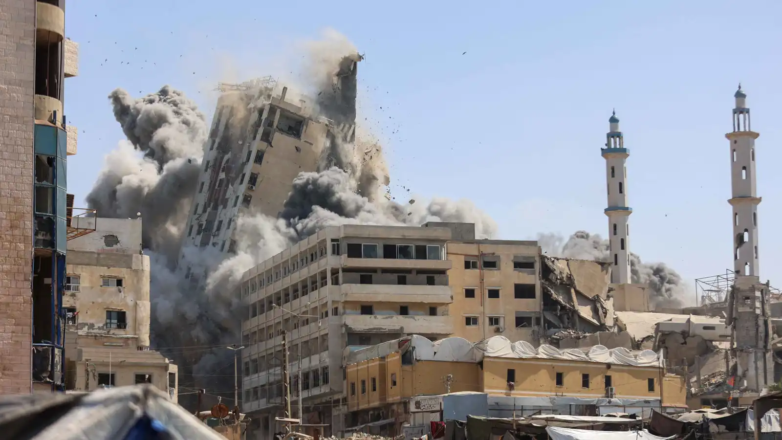 كاتس: غزة تحترق ولن نتراجع حتى تكتمل المهمة