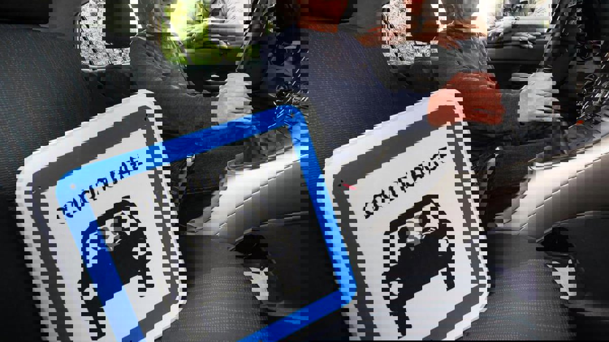 تونسيون يلجؤون لـ "الكوفواتيراج" هربا من ارتفاع أسعار الوقود