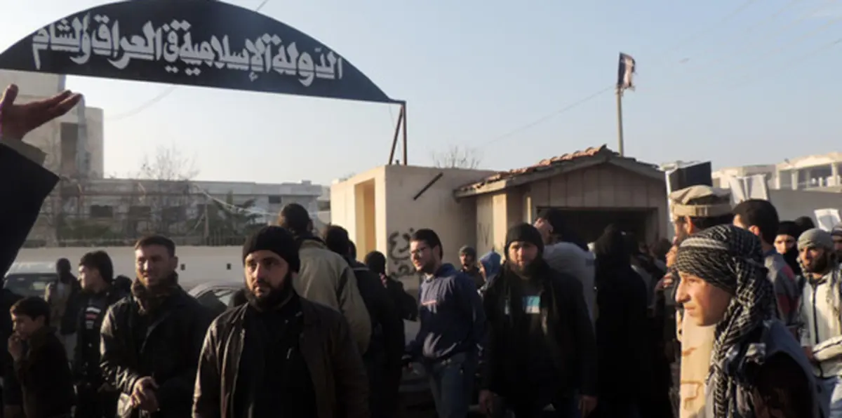 سوريا.. داعش يضيّق الخناق على فصائل المعارضة قرب الحدود التركية