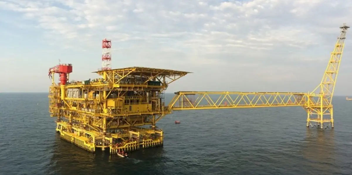 أرامكو السعودية تبدأ إنتاج الغاز بحقل الحصبة البحري