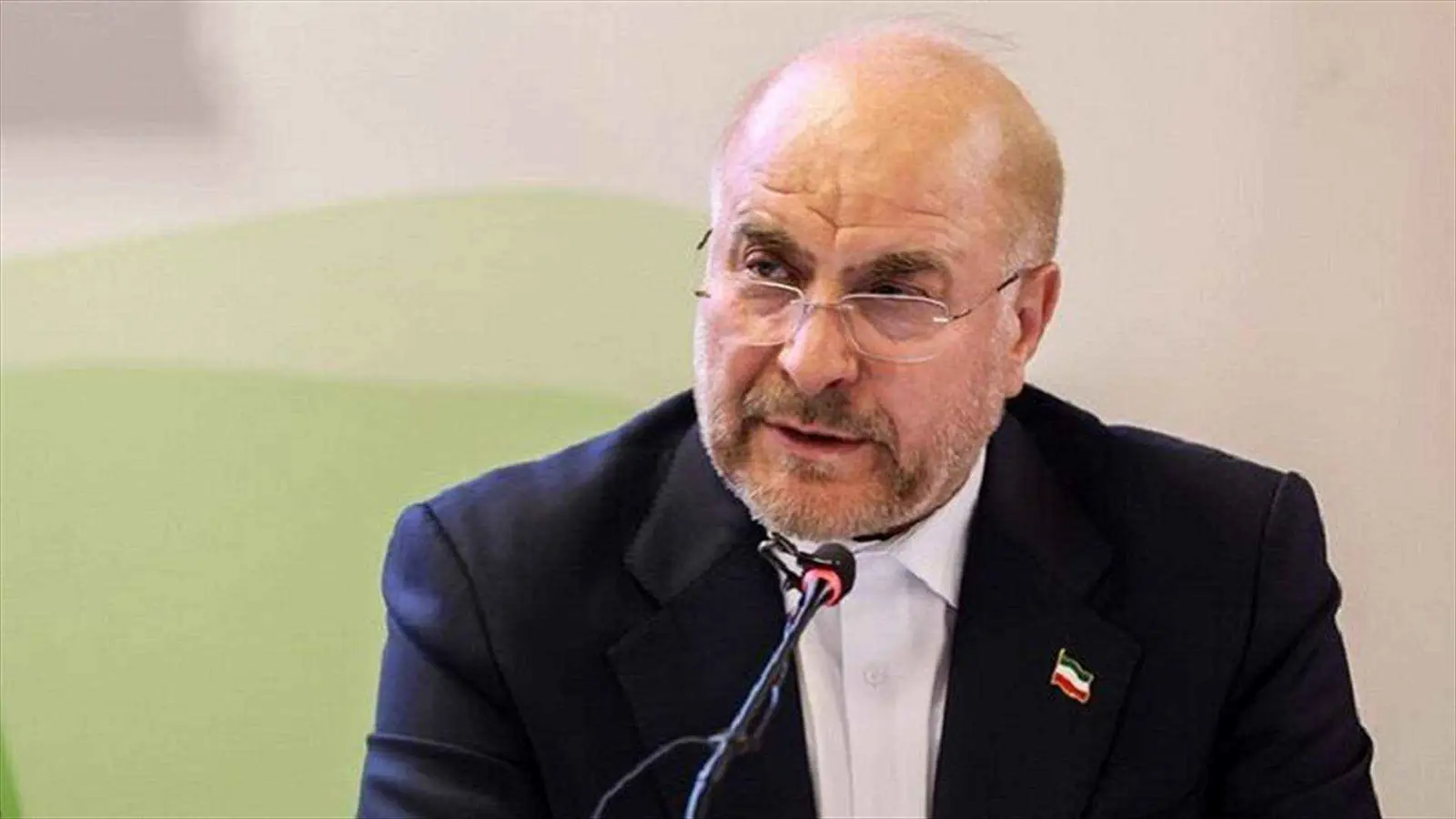 البرلمان الإيراني يعد قانونا لوقف التعاون مع "الطاقة الذرية"