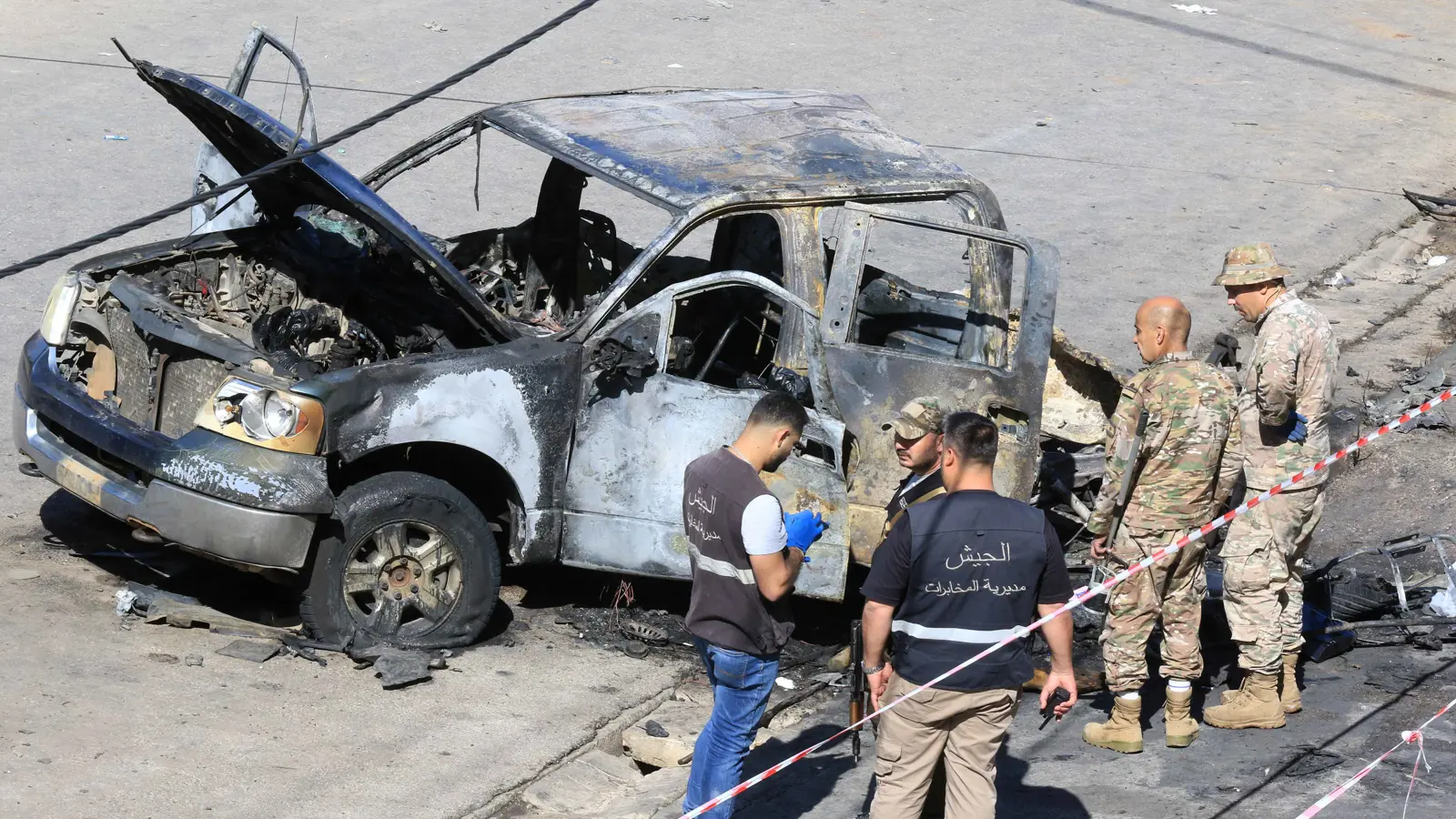 مقاتلة إسرائيلية تلقي 3 قنابل "مسمارية" على كفركلا جنوبي لبنان