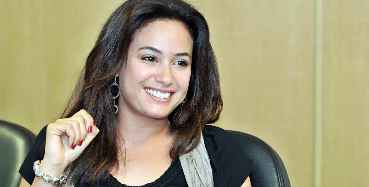 هند صبري ترد على حقيقة نشرها علم تركيا وإهانة تونس (صور)