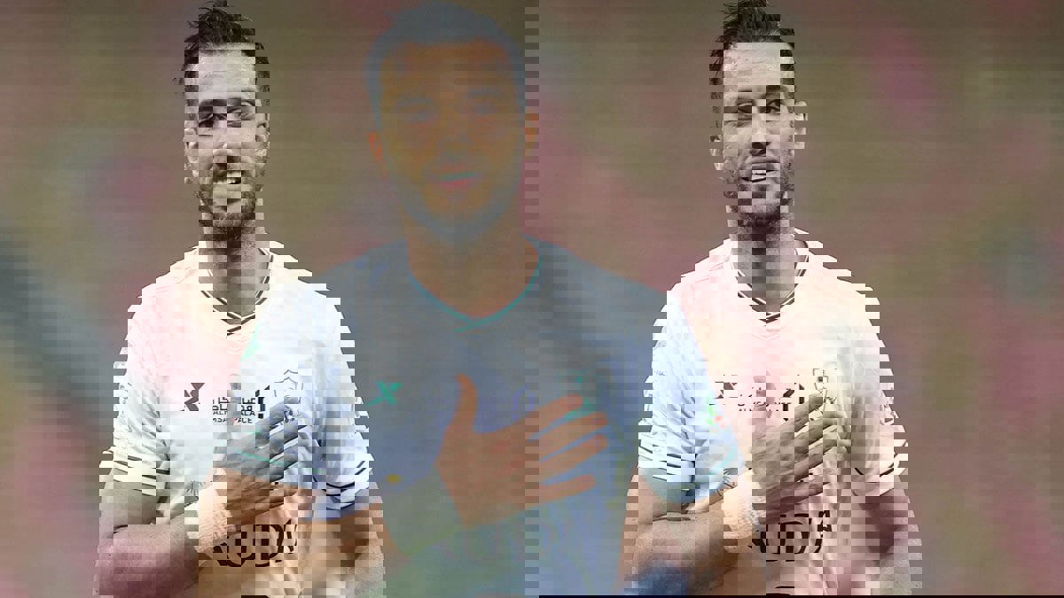 تقرير: إصابة عمر السومة نجم الأهلي السعودي بفيروس كورونا