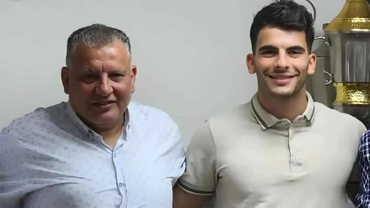 والد زيزو لـ"إرم نيوز": نملك مستندات تدين الزمالك بـ80 مليونا