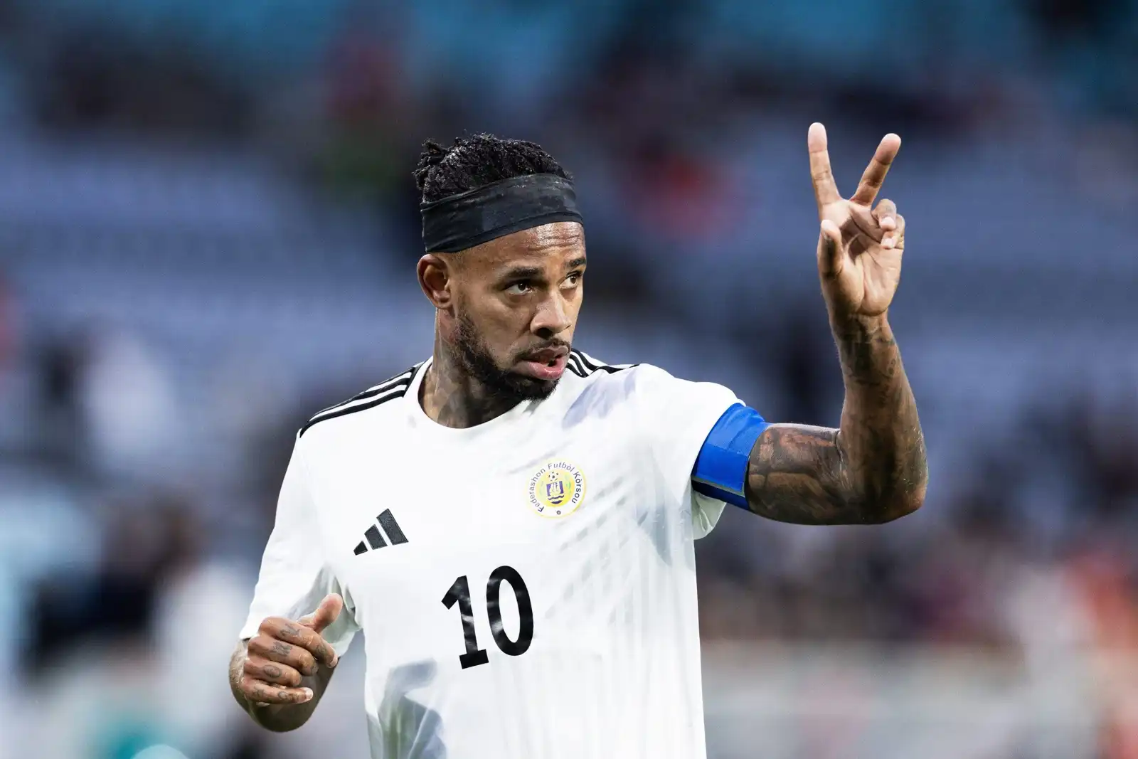 لياندرو باكونا 