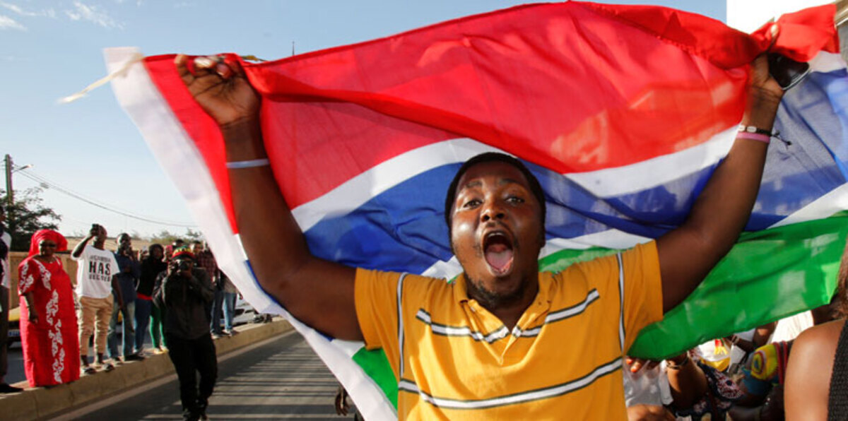 دول غرب أفريقيا توقف عملية غامبيا وتمنح الوسطاء "فرصة أخيرة"