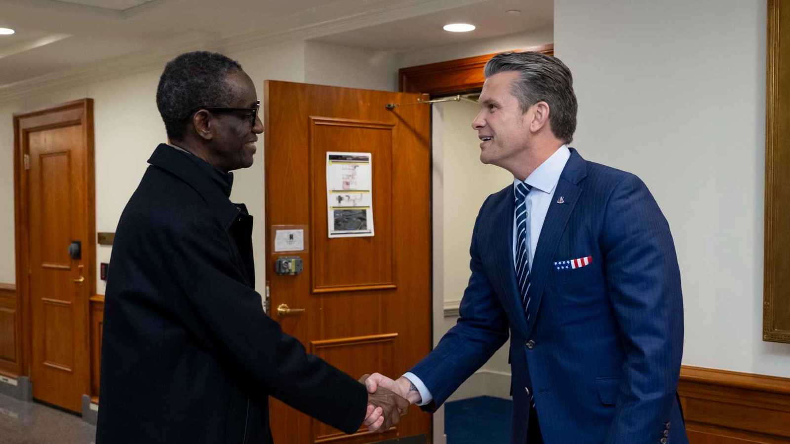 بعد ترامب.. هيغسيث يحضّ نيجيريا على الحد من العنف ضد المسيحيين