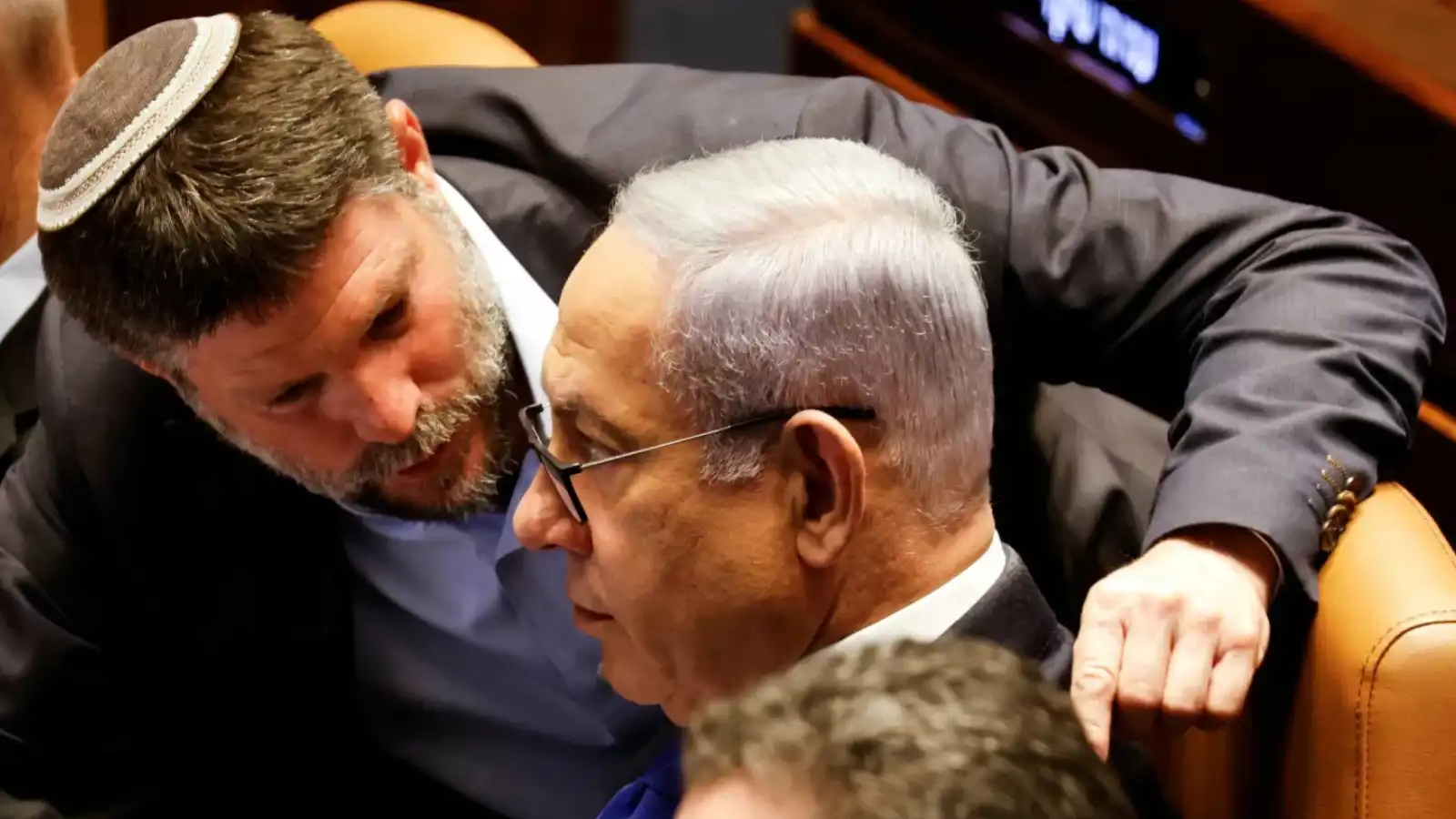 نتنياهو يأمر سموتريتش ببناء المزيد من المستوطنات في الضفة