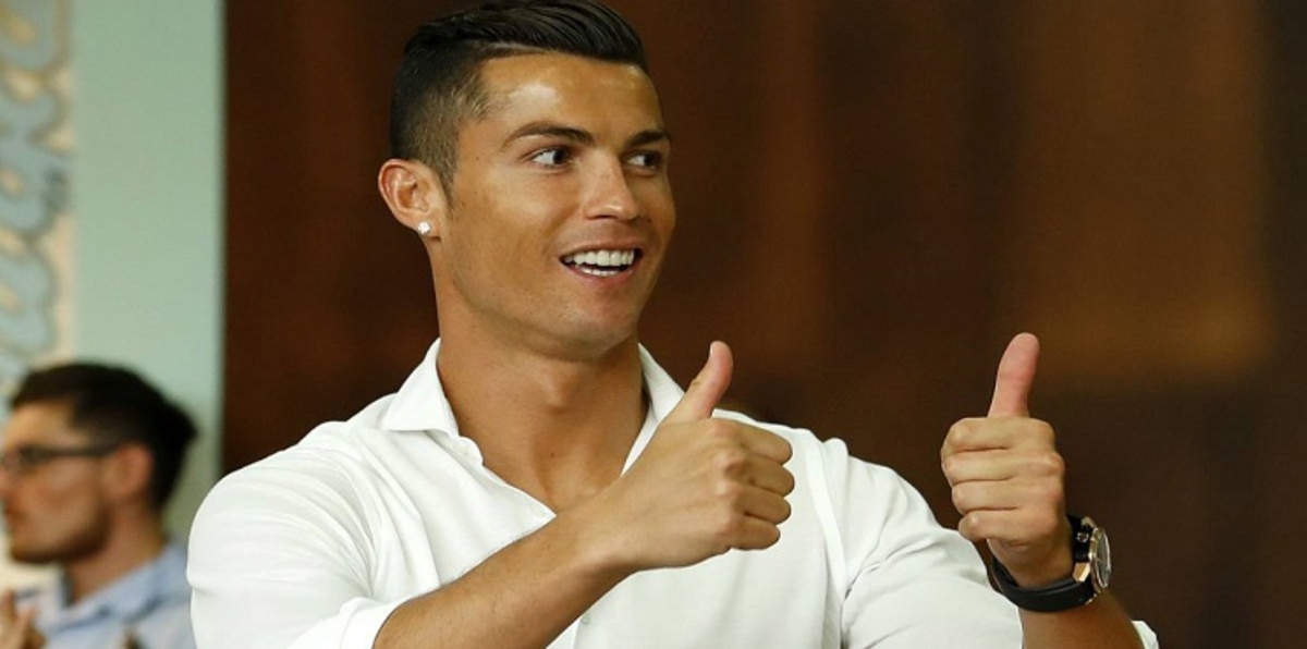 رونالدو يتفوق على ميسي في عقر داره