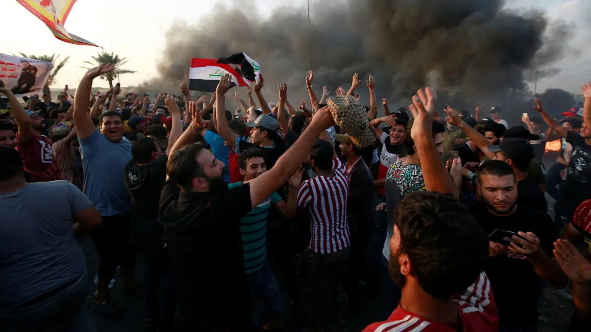 احتجاجات العراق في يومها الثالث.. غاز في بغداد واعتقالات في ميسان والبصرة