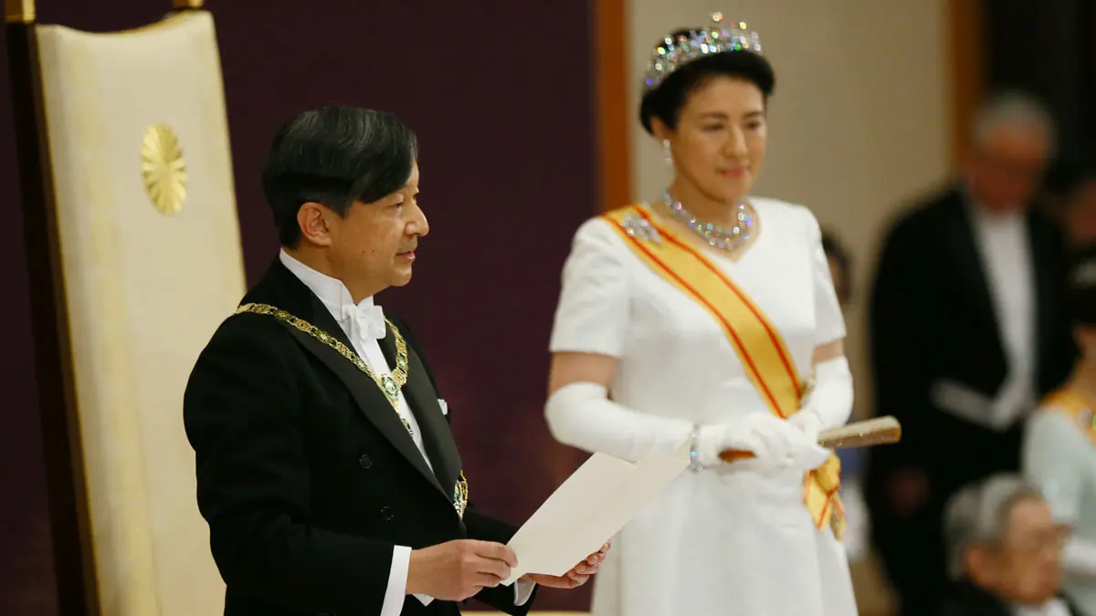 إمبراطور اليابان يعبر عن "ندم عميق" على الحرب العالمية الثانية