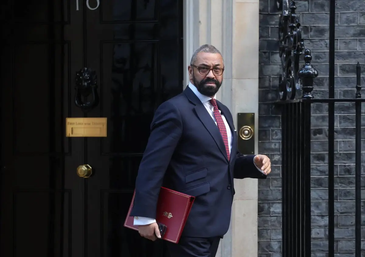 بريطانيا تواجه تحديا قانونيا بعد تعليمات جديدة بشأن الرعاية الاجتماعية