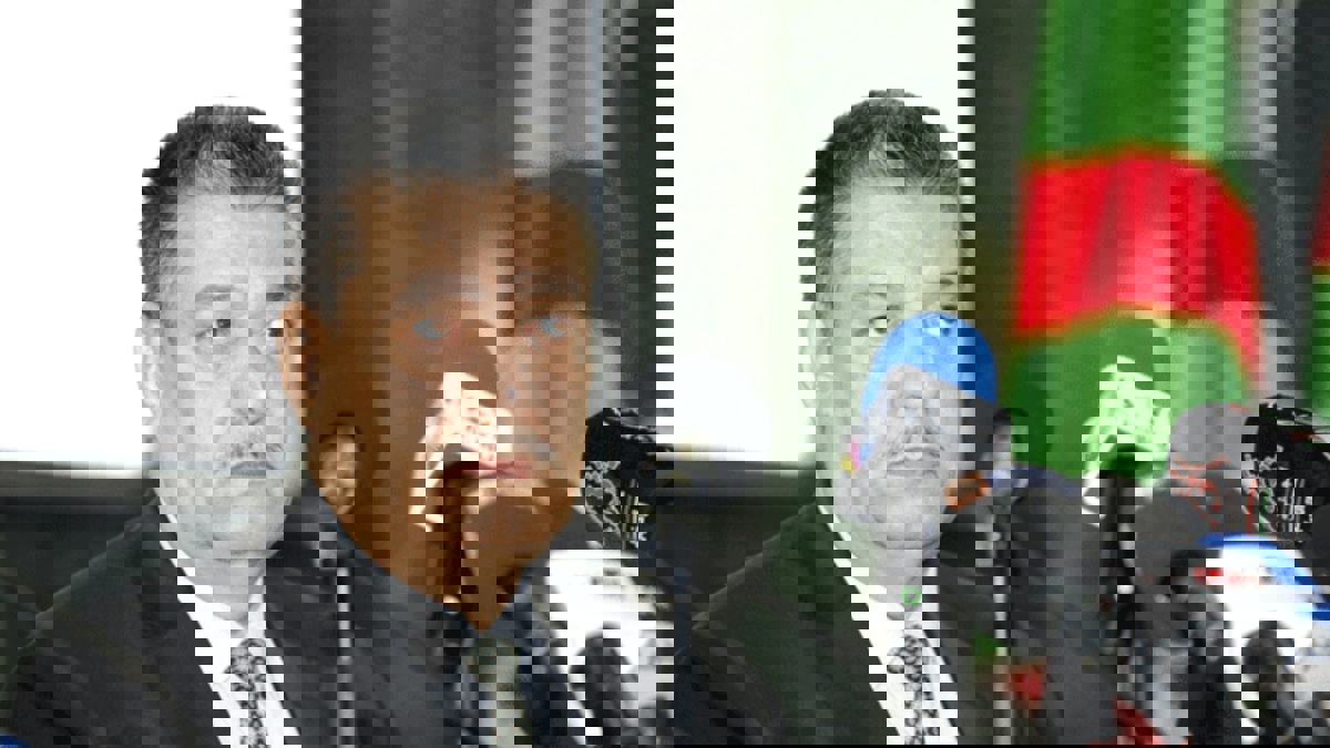 الجزائر.. التحقيق مع بوضياف في قضية فساد مدير الأمن السابق