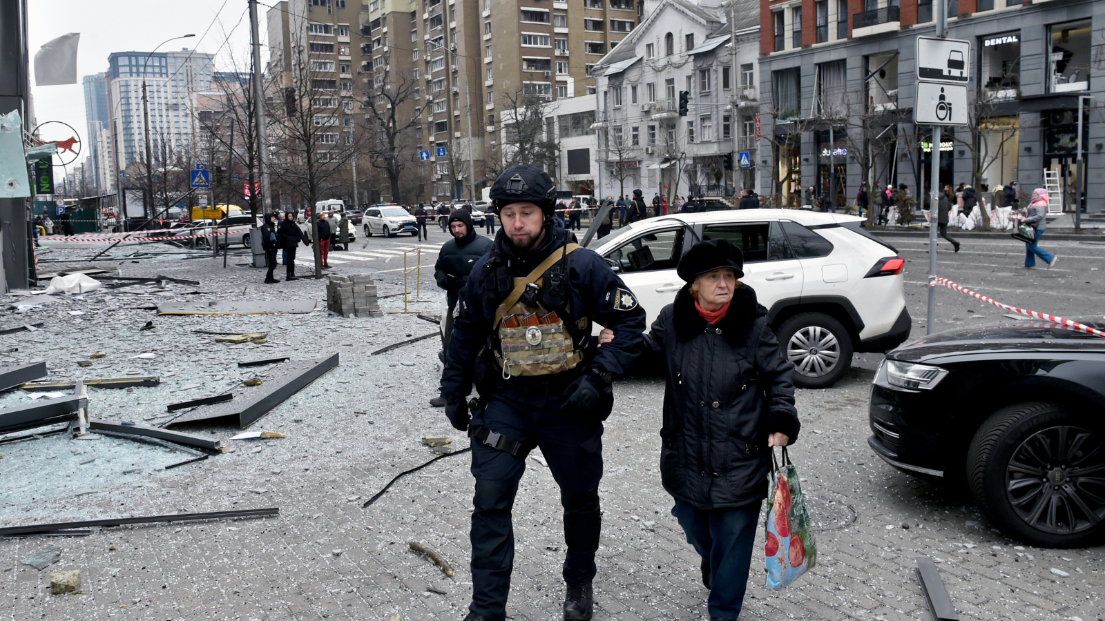 روسيا.. انفجار في بنك بسان بطرسبورغ