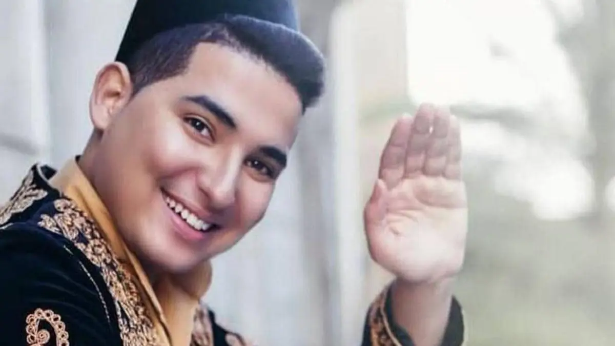 من هو الفنان الجزائري الراحل محمد الخامس؟ (فيديو)