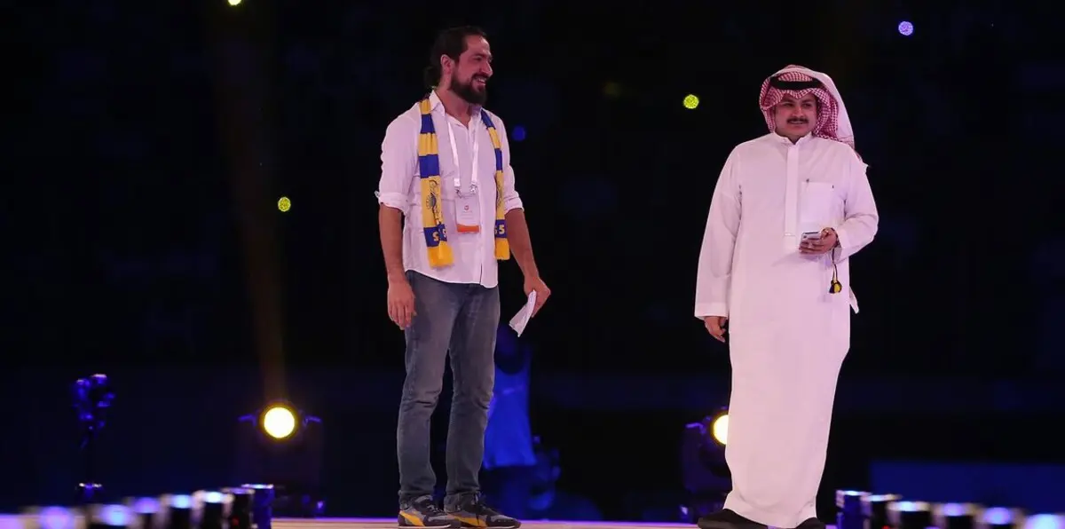لماذا أثار تقديم محمد القس لحفل نادي النصر جدلًا واسعًا في السعودية؟ (صور)