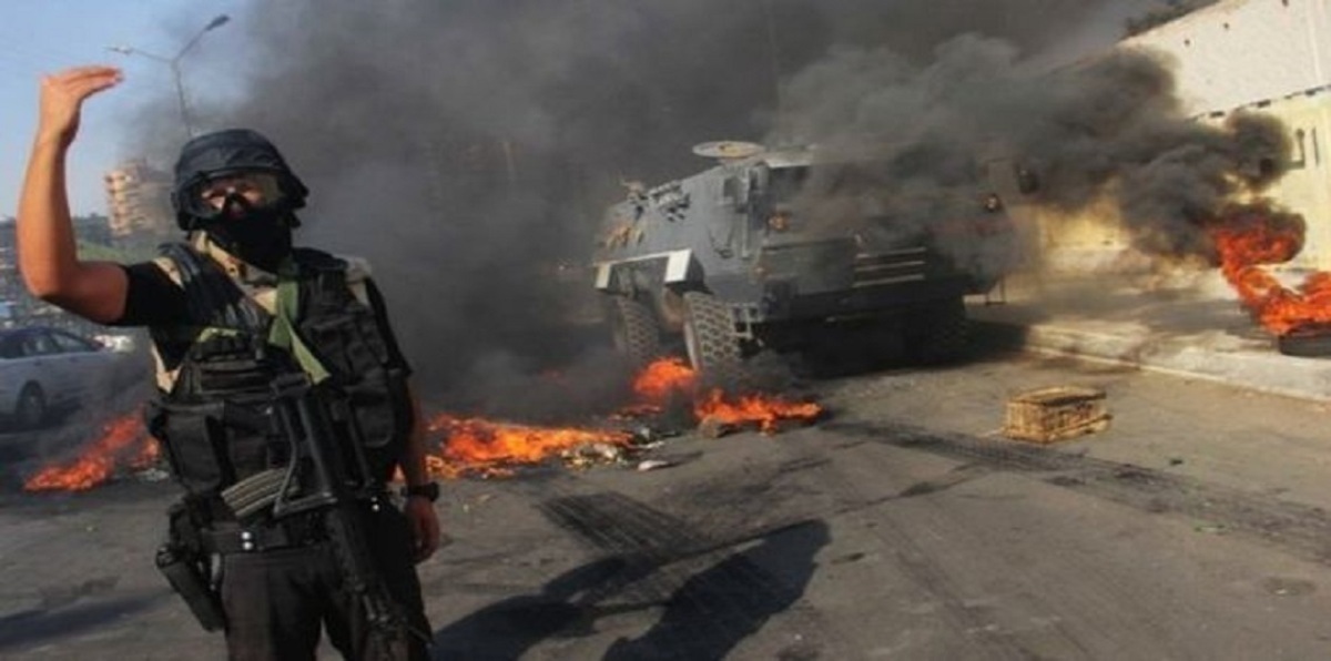 مقتل 14 ضابطًا وإصابة 8 آخرين في اشتباكات مع مسلحين غربي القاهرة