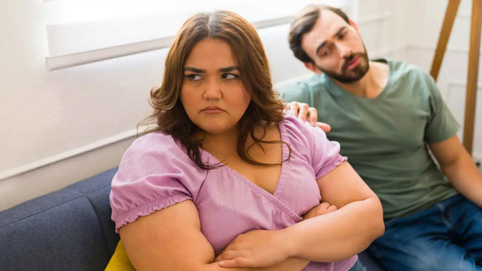 انتقاد شكل الشريك أو وزنه.. "رأي صريح" أم إساءة عاطفية؟