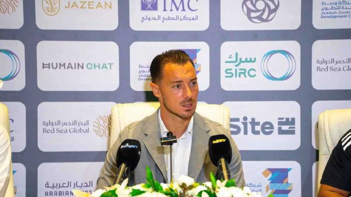 يايسله يزيد الغموض حول موعد عودة غالينو للأهلي السعودي