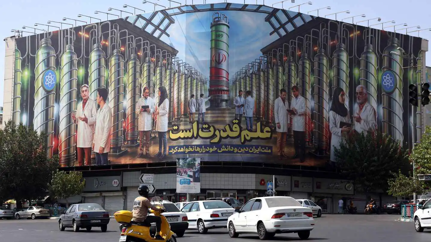 طهران تفاوض بمرونة محسوبة.. هل سيبقى النووي "خطاً أحمر"؟