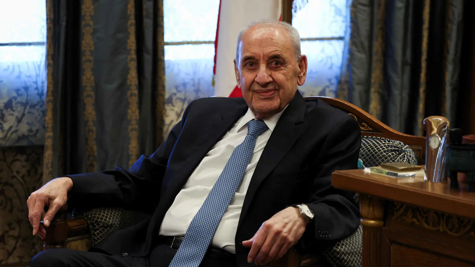 خاص- بري يضع "خارطة طريق" تضمن مشاركة "الثنائي الشيعي" بالحكومة